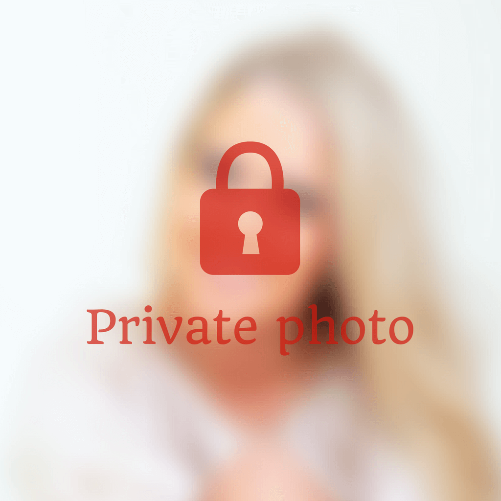 Private photos - Allow selecting people to view private photos